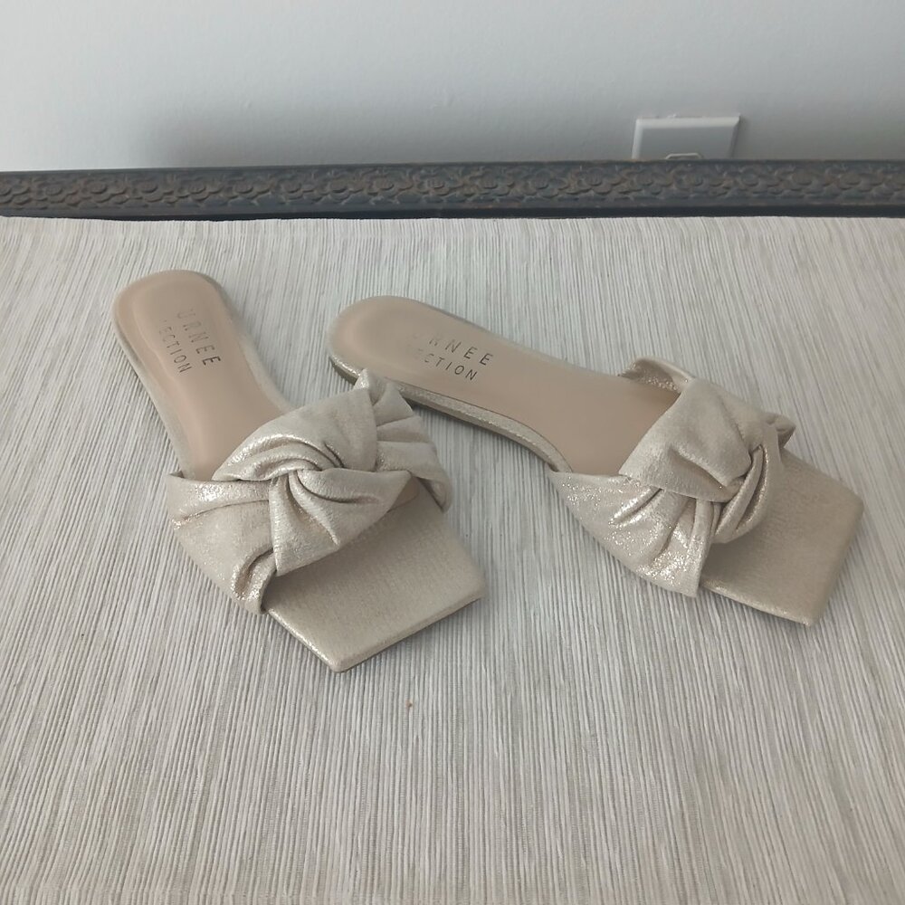 Journee Collection Dianah Sandals - Picture 1 of 8